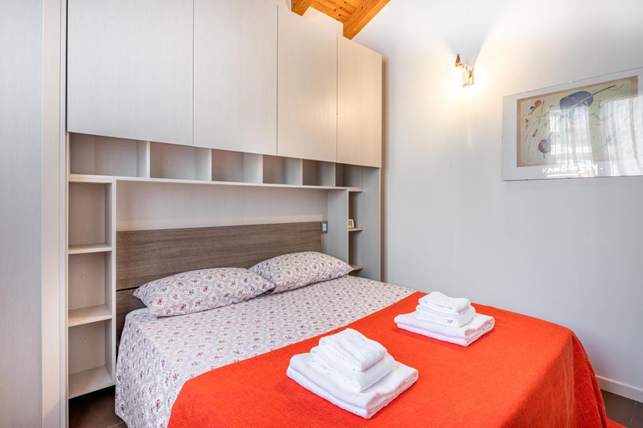 Casenuove Viletta Indipendente A 10 Min Da Parma Case Nuove  Bagian luar foto