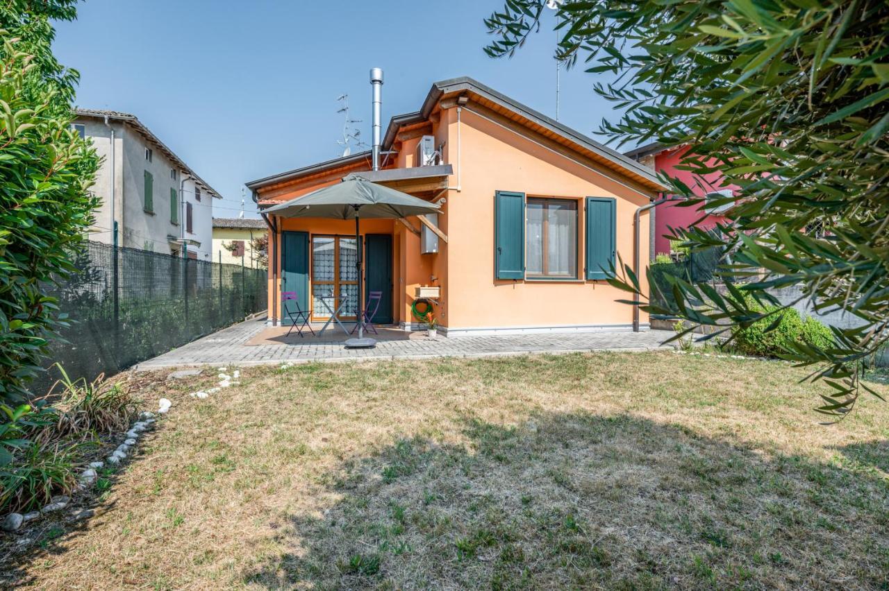 Casenuove Viletta Indipendente A 10 Min Da Parma Case Nuove  Bagian luar foto