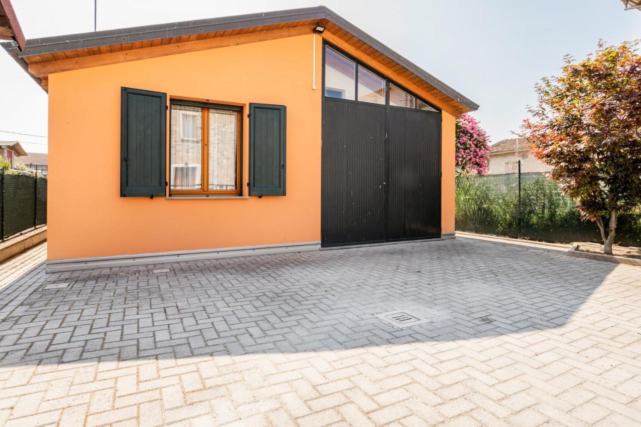 Casenuove Viletta Indipendente A 10 Min Da Parma Case Nuove  Bagian luar foto